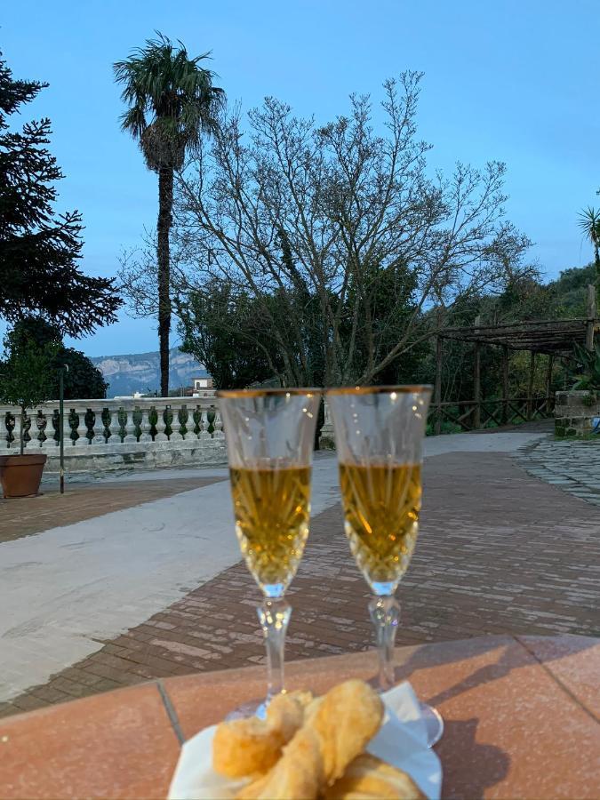 Bed and Breakfast Sunrise Luxury Experience Piano di Sorrento Exterior foto